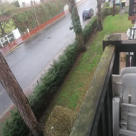 דירה Chez Regis דוביל